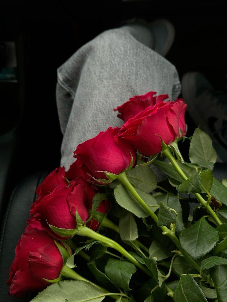 Fresh Island Chart workshop space where corporate flower arrangements are designed and prepared for business delivery